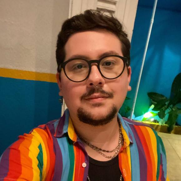 Meet your Posher, Francisco - Picture 1 of 1